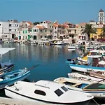 Dea & Paula - Classic Two Bedroom With Terrace * Vodice