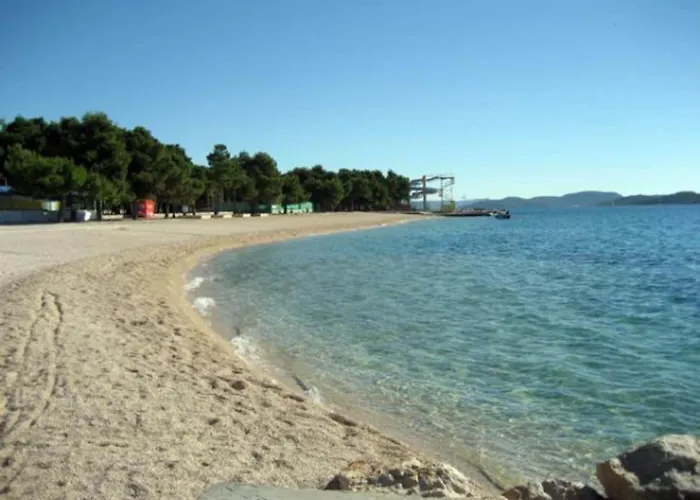 Apartment Dea & Paula - Classic Two Bedroom With Terrace Vodice