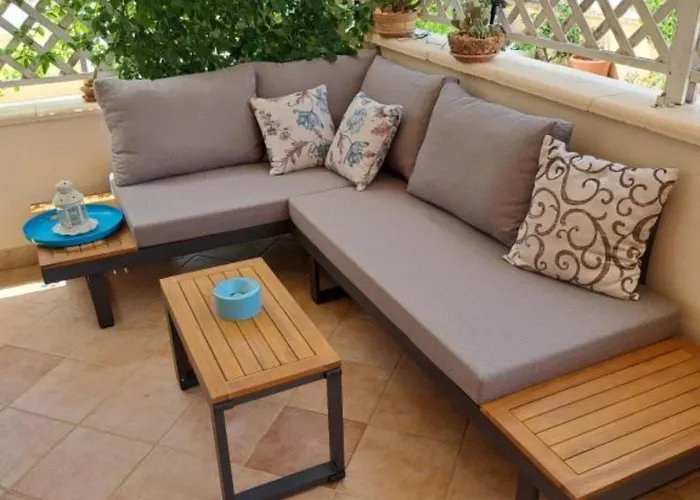 Dea & Paula - Classic Two Bedroom With Terrace Apartment *